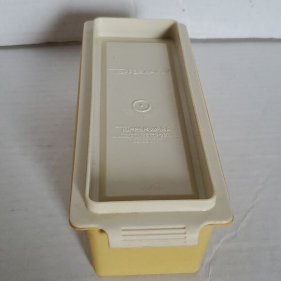 Vintage Tupperware Butter Dish Container Saver Mustard Gold Almond - Picture 9 of 16